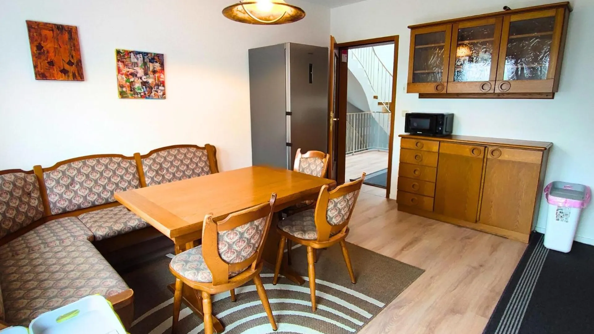 Monteursunterkunft Strasslach- Fitters' Accommodation With Shared Kitchen & Garden Γερμανία
