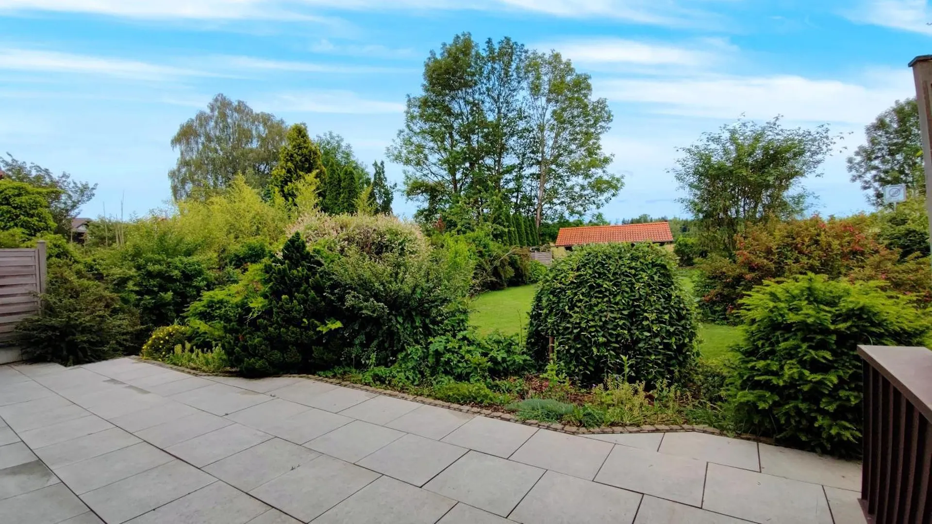 Monteursunterkunft Strasslach- Fitters' Accommodation With Shared Kitchen & Garden Διαμέρισμα